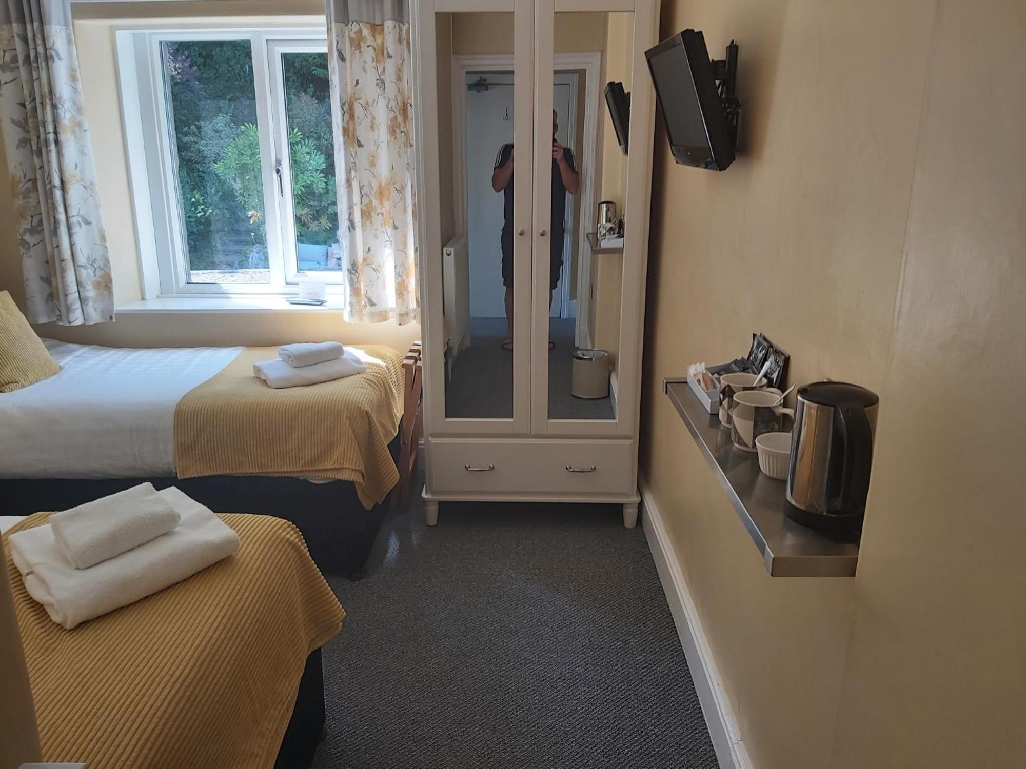 Elton Guest House Grange-over-Sands Exteriör bild